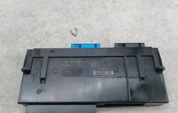 BMW 3 E90 E91 Comfort/convenience module 9177987