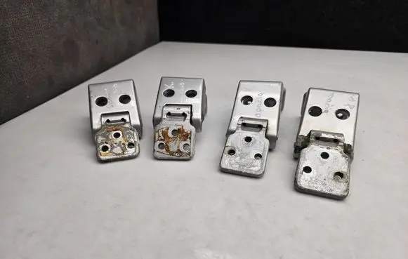 Mercedes-Benz Sprinter W906 Rear door hinge set A9067400637 A9067400737 A9057400537