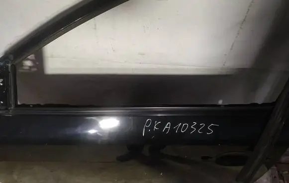 Nissan Murano Z50 Front door glass trim molding 