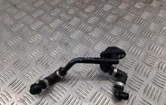 Audi A8 S8 D4 4H Vacuum line/pipe/hose 4H0611939C 036906051G 1K0611933