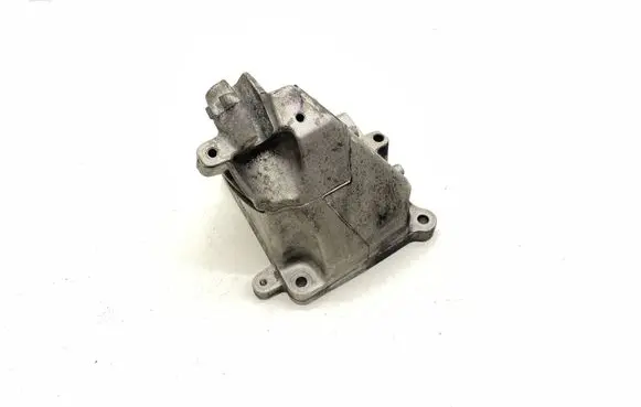 Mercedes-Benz E A207 Engine mounting bracket A2762233504