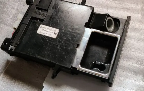 BMW 5 E60 E61 Ashtray (front) 6976376 697637603