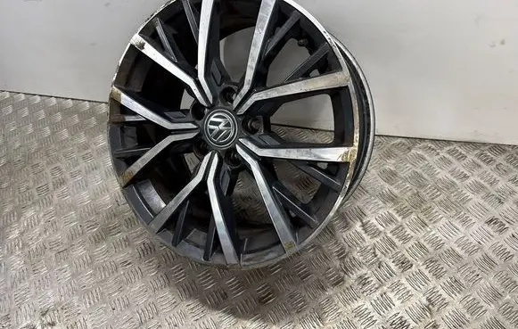 Volkswagen Tiguan Allspace R18 alloy rim 5NN601025K