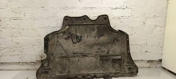 Audi A3 S3 8V Engine splash shield/under tray 5q0825236