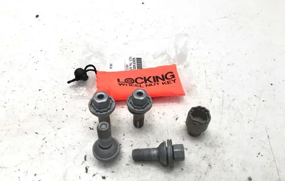 Peugeot 3008 III Anti-theft wheel nuts and lock 9849236180