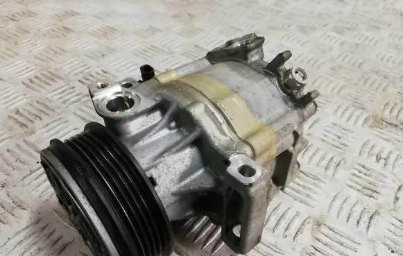 Opel Karl Air conditioning (A/C) compressor (pump) 42472965 000250290 3110100000000X
