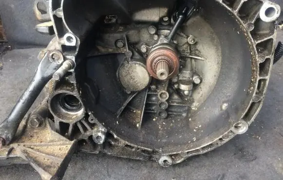 Fiat Bravo - Brava Manual 5 speed gearbox 7770915