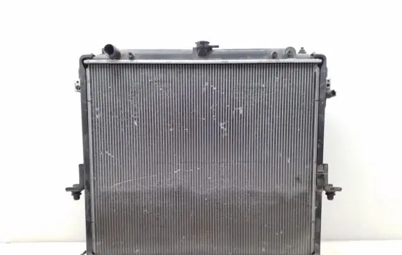 Nissan Pathfinder R51 Radiator set 