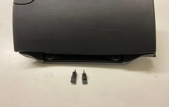 Hyundai Genesis Glove box 845412M000