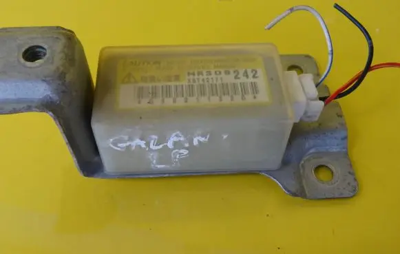 Mitsubishi Galant Airbag deployment crash/impact sensor MR309242