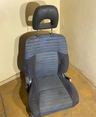 Toyota RAV 4 (XA10) Front passenger seat 