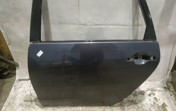 Mitsubishi Grandis Rear door PILKOS