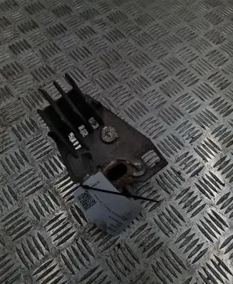 Nissan Qashqai Bracket in trunk/boot 8200771226