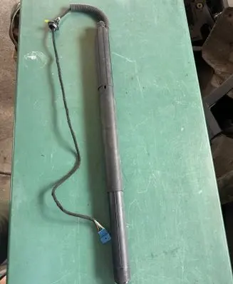 BMW X3 F25 Tailgate/trunk strut/damper