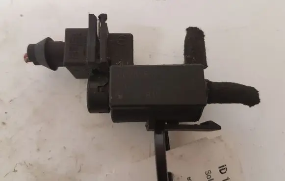 BMW 5 E60 E61 Turbo solenoid valve 70231800 7810831