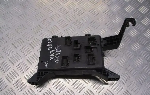Ford Mondeo Mk III Fuse box set 1S7T-14A073-AE