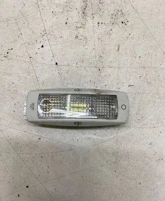 Volkswagen PASSAT B7 Rear seat light TBS0725 5N0947291A
