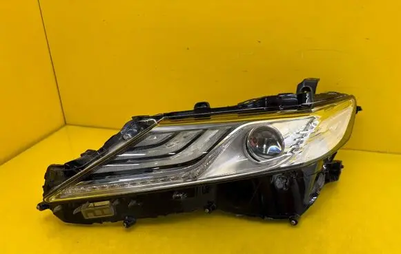 Toyota Camry VIII XV70 Headlight/headlamp CAMRYVIII
