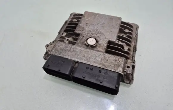 Seat Leon (1P) Engine control unit/module 03F906070CG