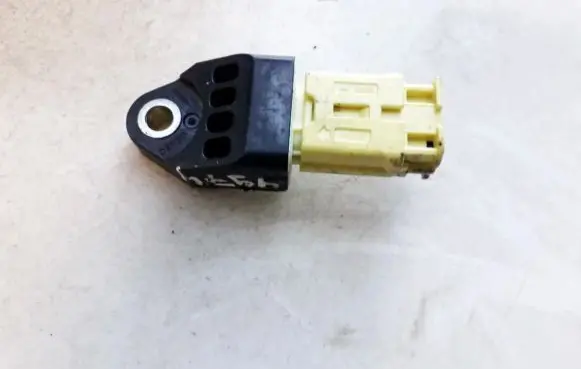 Toyota RAV 4 (XA30) Airbag deployment crash/impact sensor 8983142010 89831-42010