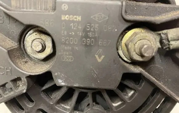 Renault Scenic II - Grand scenic II Generator/alternator 0124525082 8200390667