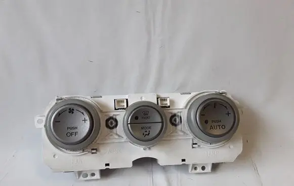 Mazda 6 Climate control unit E0002C