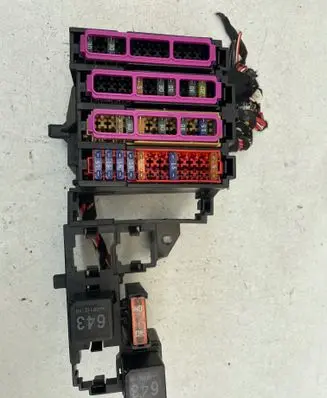Audi A4 S4 B8 8K Fuse module 8K0971845A
