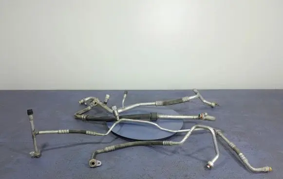 Ford Kuga I Air conditioning (A/C) pipe/hose