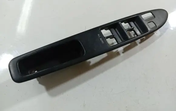 Toyota Avensis Verso Front door window switch trim 7423244130