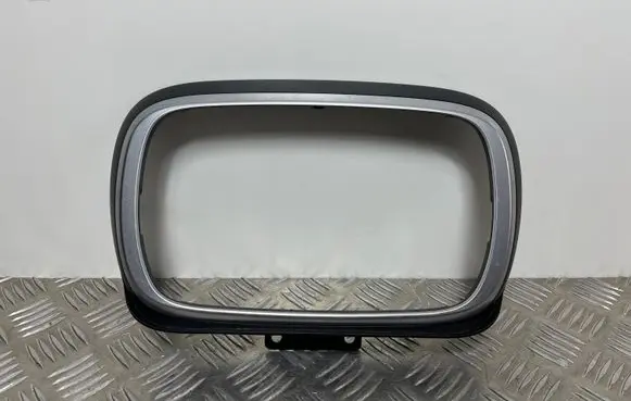 Fiat 500X Radio/GPS head unit trim 735577224