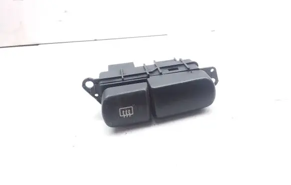 Mitsubishi Carisma Windscreen/window heater switch 473660