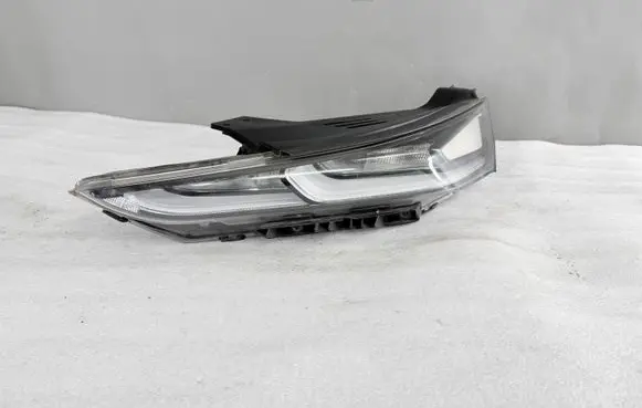 Hyundai Santa Fe LED Daytime headlight 92207S