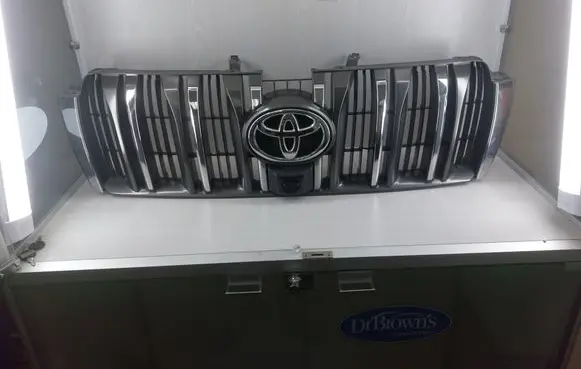 Toyota Land Cruiser (J150) Front bumper upper radiator grill 5311460080 5311460070