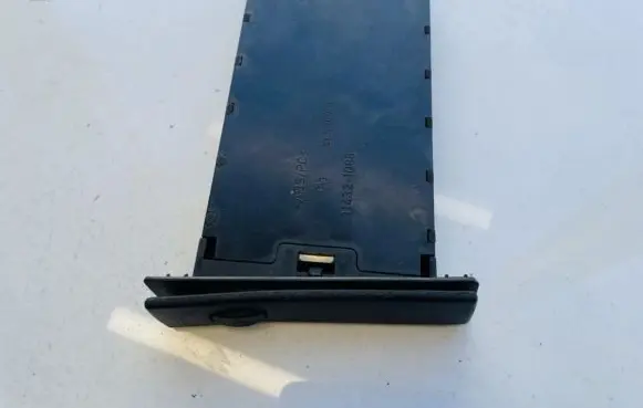 BMW 5 E60 E61 Cup holder 7063104 315650100