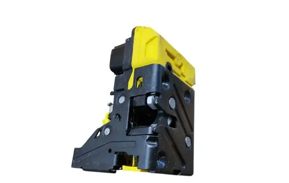 Volvo XC90 Front door lock 30699749