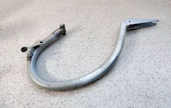 Mercedes-Benz E A207 Tailgate/trunk/boot hinge A2077500528