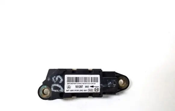 Mercedes-Benz Vito Viano W639 Airbag deployment crash/impact sensor A0018209126