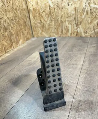 Mercedes-Benz CLS C218 X218 Accelerator throttle pedal A2043000204 1363 190613