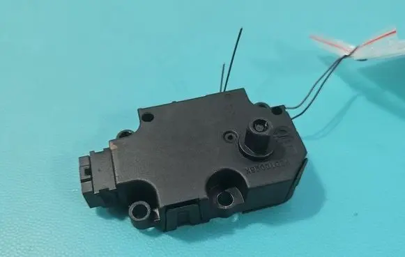Mercedes-Benz S W222 A/C air flow flap actuator/motor HEUT0045K IMPRK1562057