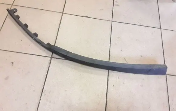 Opel Meriva B Front bumper lip 13267707 475498858