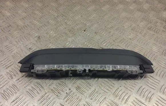 BMW 3 G20 G21 Third/center stoplight 7420462