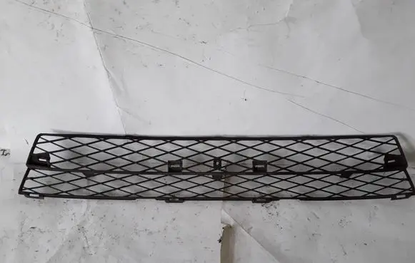 Toyota Corolla E120 E130 Front bumper lower grill 5311202020