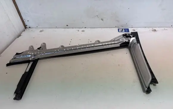 BMW 7 G11 G12 Rear door sun blind/shade 7440850 BMV1Z02121