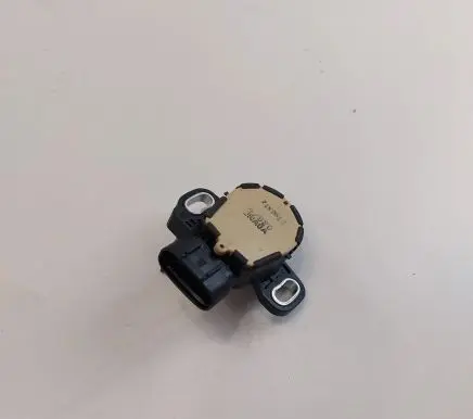 Nissan Leaf II (ZE1) Brake pedal sensor switch 479203NA0A