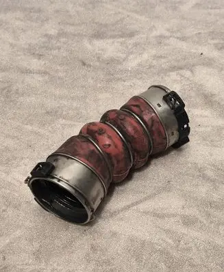 BMW 7 F01 F02 F03 F04 Intercooler hose/pipe 11279410