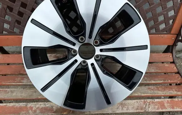 Mercedes-Benz EQC R19 alloy rim 