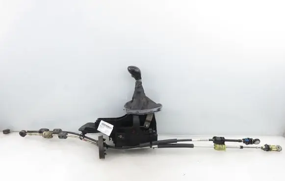 Opel Insignia A Gear shifter/selector 55563829