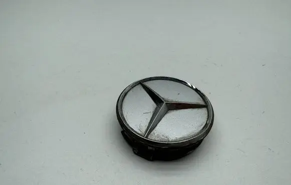 Mercedes-Benz E W211 Original wheel cap 2204000125