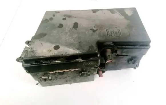 Volvo V50 Fuse box set 30679794 0572374