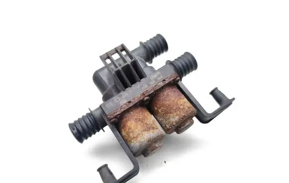 Porsche Panamera (970) Coolant heater control valve 7PP819809 1147412232